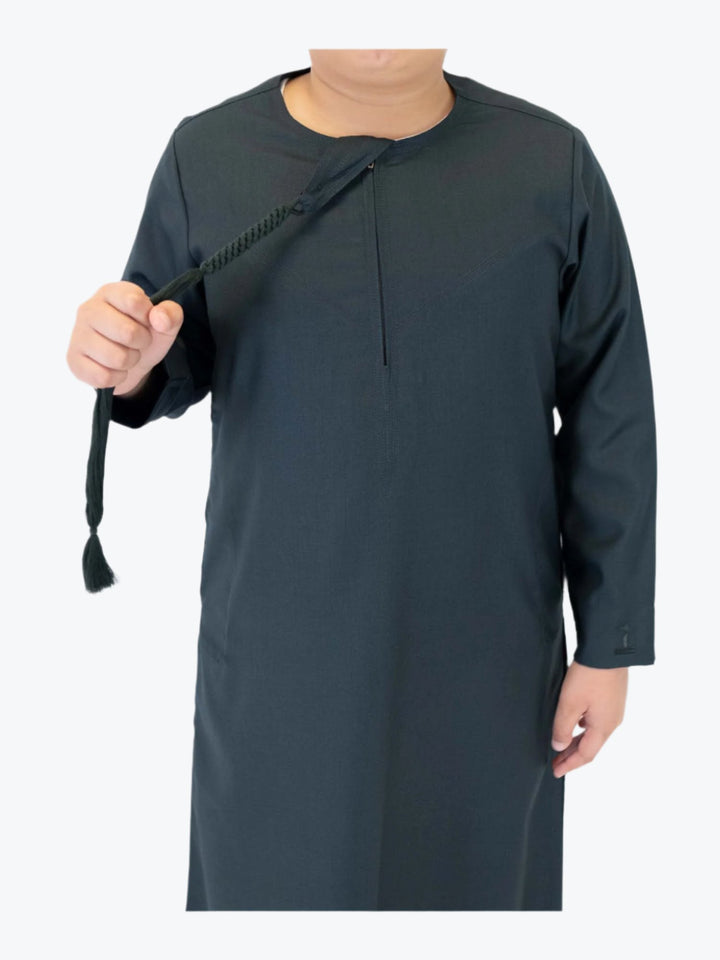 Islamic Impressions Boy's Omani Thobe With Tassel